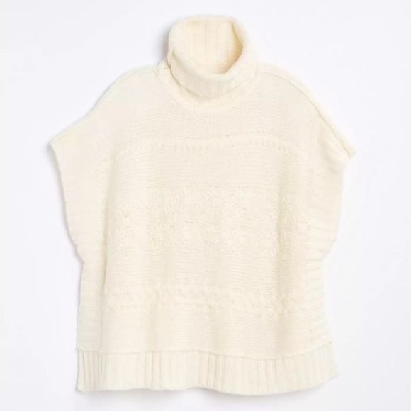 LOFT Tops - LOFT Cable Sweater Poncho